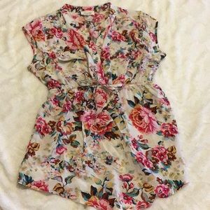 Maternity blouse small